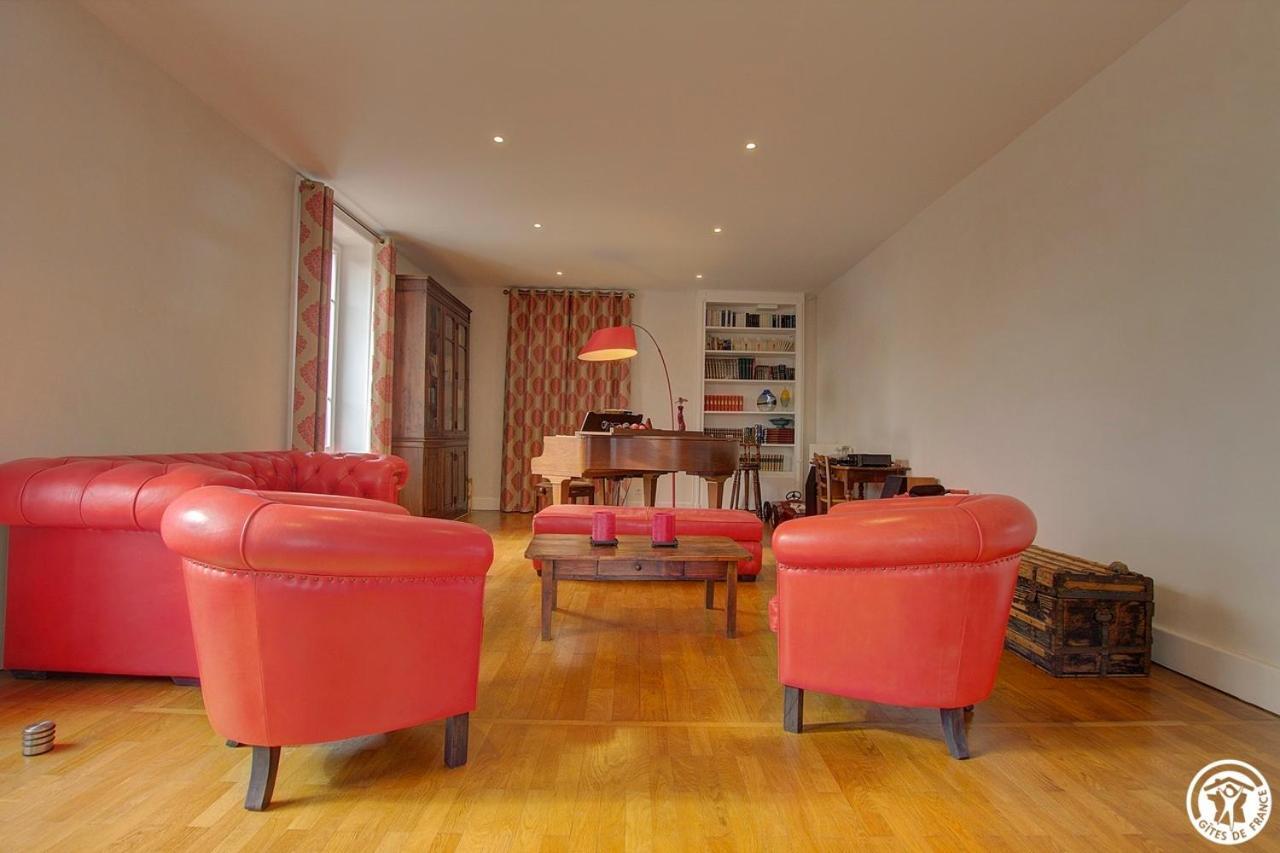 Villa La Maternite Villieu 外观 照片