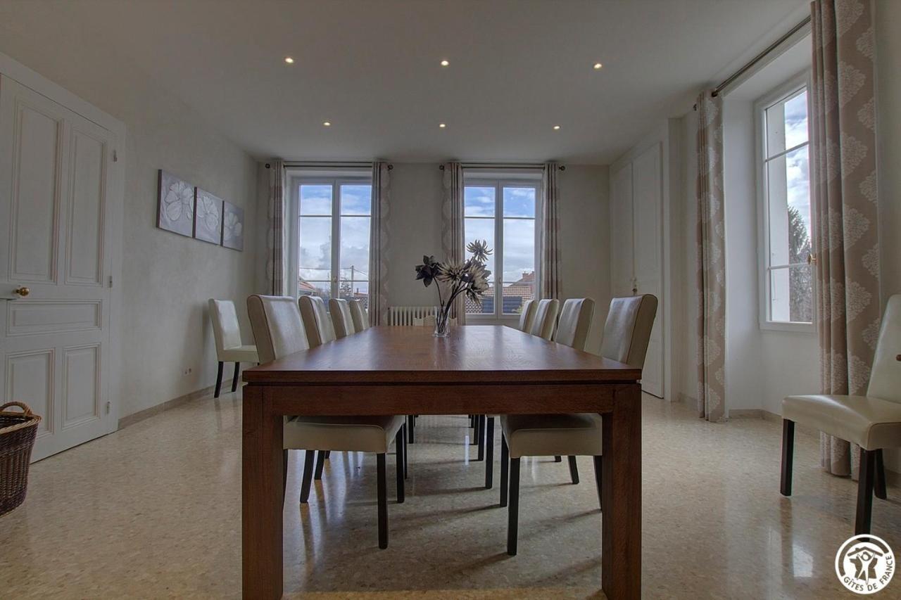 Villa La Maternite Villieu 外观 照片