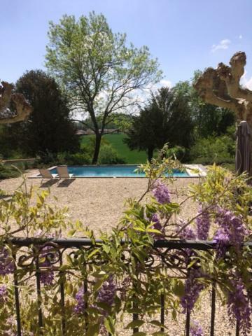 Villa La Maternite Villieu 外观 照片