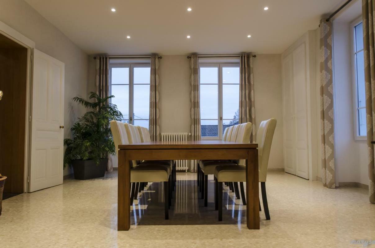 Villa La Maternite Villieu 外观 照片